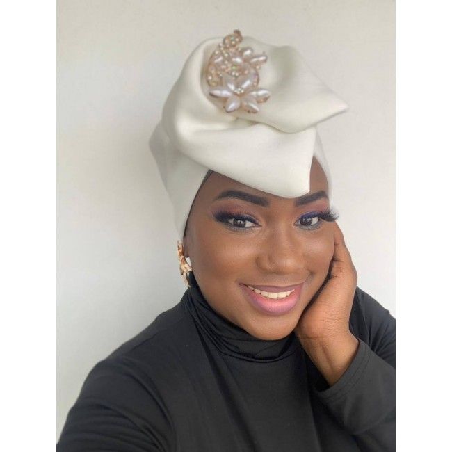 Izzy Coiffe - Eva Green ready to wear